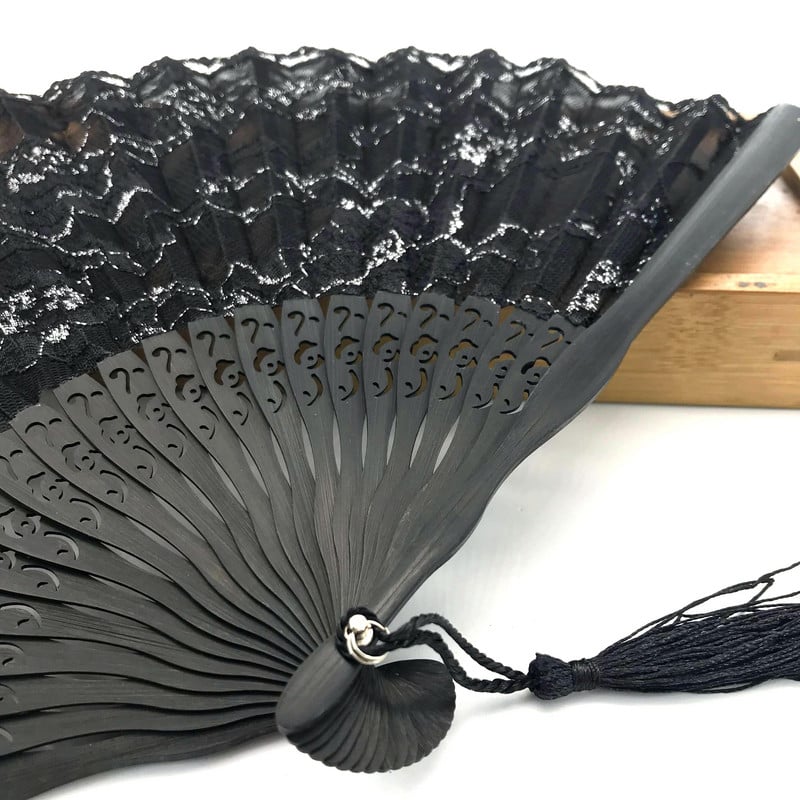 Hiina stiilis dekoratiivsed bambusest lehvikud pitskangas siidist kokkupandav käeshoitavad tantsufännid lillepeo pulmapidu