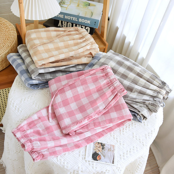 Ženski karirani donji dio pidžame