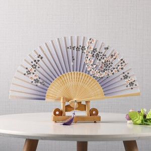 Vasaros šilko ventiliatorius Abanicos Para Boda nešiojamas bambuko dovanos rankinis ventiliatorius 21 cm klasikinių vakarėlių šokių ventiliatoriai Ventiliteur Hanfu dekoravimas