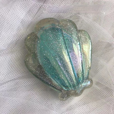 Japán stílusú, szép kreatív, szív alakú kagylófésű gyermek színű hordozható légpárna műanyag fésű otthoni komód díszek