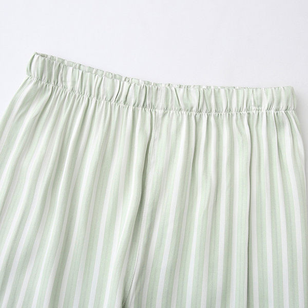 Novi model dvodijelne ženske pidžame na pruge