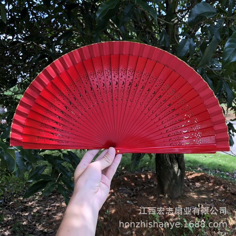 „Red Hollow Out Moon Star“ dvipusis medinis vėduoklės kaulas „Cheongsam“ Japonijos geišos šokių sulankstomas ventiliatoriaus rūmų pasirodymo ventiliatoriaus dekoras