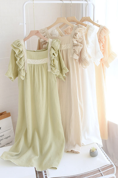 Novi model ženske spavaćice sa četvrtastim izrezom