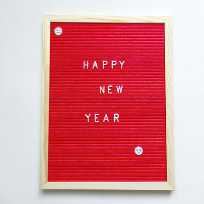 Didelė veltinio raidžių lenta medinis rėmelis, keičiami simboliai, skaičiai su 460 vnt raidžių simboliais, namų biuro pranešimų lentos dekoras