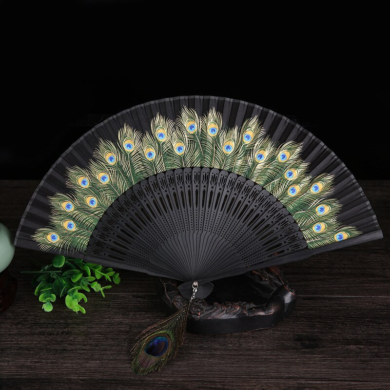 Vintage páva mintás összecsukható ventilátor, bambusz szár Klasszikus tánclegyező pávatollas bojttal Party Esküvői kézműves lakberendezés