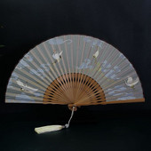 1db kínai japán stílusú daru összecsukható ventilátor, bambusz selyem kézi ventilátor táncfotózáshoz kellékek lakberendezési díszek