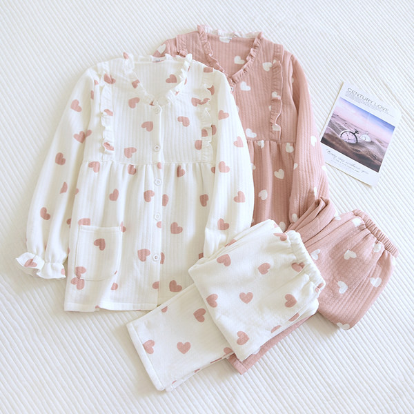 Šiuolaikinė moteriška pižama su širdelėmis - dviejų dalių