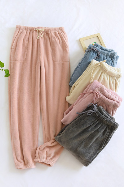 Moteriškos pliušinės pižamos