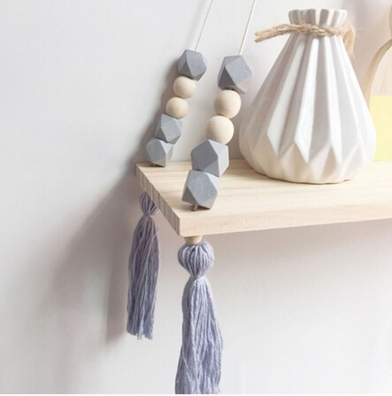 Skandinaviško stiliaus spalvingi karoliukai kutai mediniai Sieninės lentynos apdaila Vaikų kambario vaikiškų drabužių parduotuvės stendas