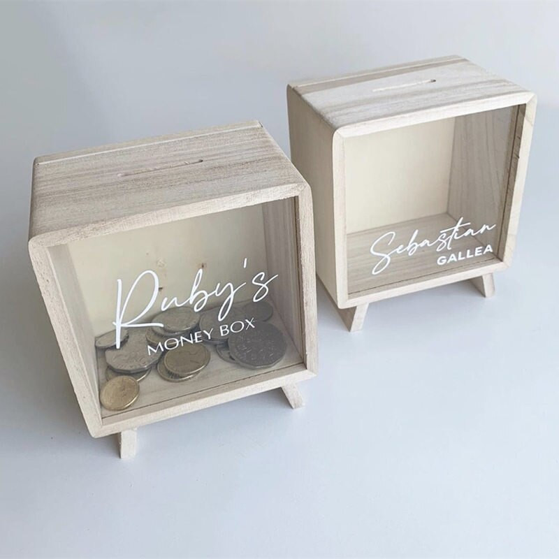 Individualizuotos medinės Piggy Bank Medinės pinigų dėžutės darbastalio papuošalai Išvertimo rezervuarai Vaikams Monetų skaičiavimo Talpyklos Taupymo indeliai Amatai