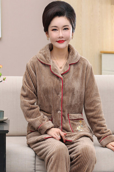 Moteriška dviejų dalių pūkinė pižama