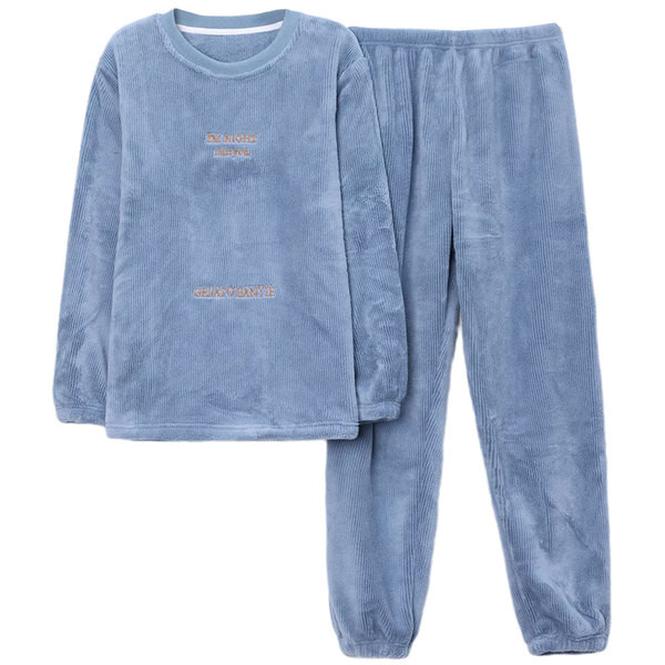 Moteriška pliušinė pižama - dviejų dalių