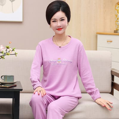 Kétrészes női pizsama-blúz felirattal és aljával