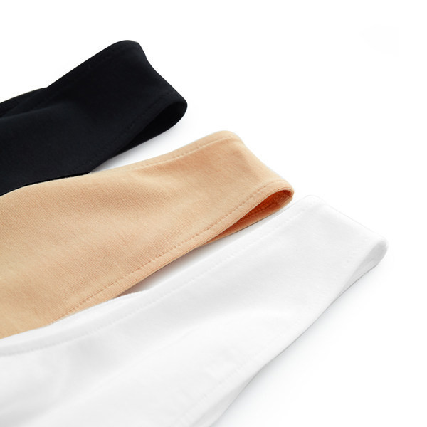 Letisztult modell női body ovális nyakkivágással