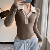 Divatos női body gombokkal