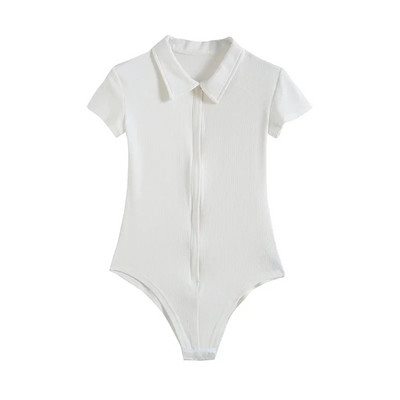 Kelių spalvų laisvalaikio moteriškas bodis trumpomis rankovėmis