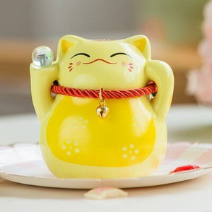 A Fortune Cat Piggy Bank (kicsi) segítségével kreatív gyerekeknek és lányoknak menthet aranyos ajándékokat felnőtteknek