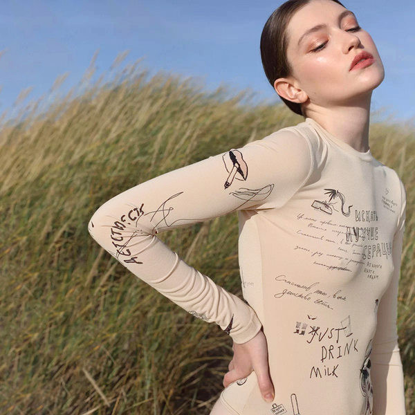 Casual ženski bodi - sa natpisom