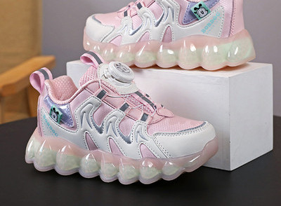 Adidași pentru copii model nou cu talpă aspră pentru fete