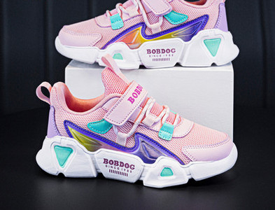 Laste tossud tüdrukutele - paelte ja plaastritega