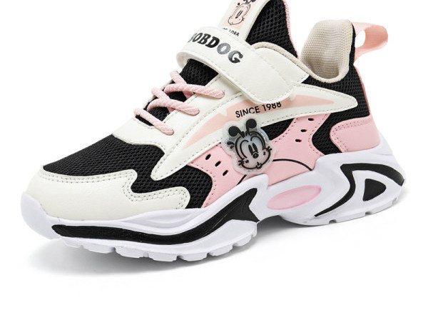 Laste tossud tüdrukutele - paelte ja plaastritega