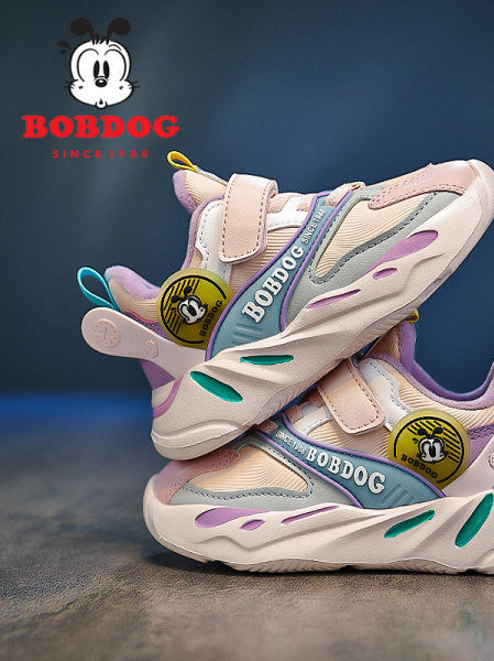 Jauna modeļa ādas kedas meitenēm ar uzrakstu un velcro aizdari