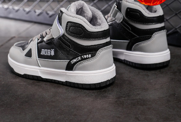 Visoke tenisice za dječake s toplom postavom i ravnim potplatom