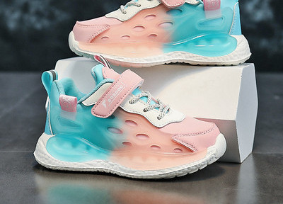 Dječje tenisice za dječake sa natpisom