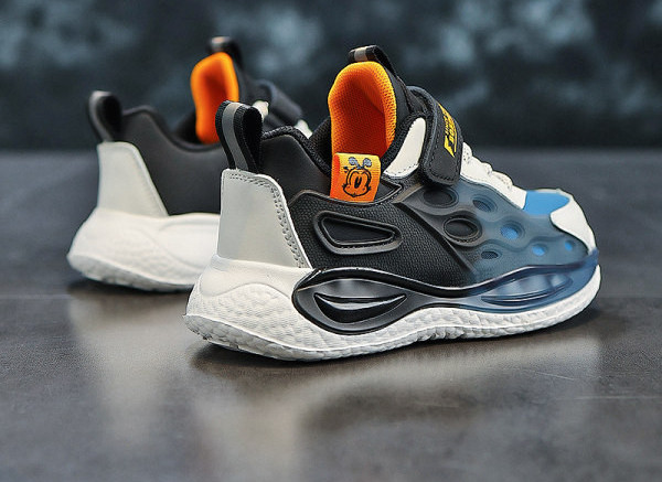 Dječje tenisice za dječake sa natpisom