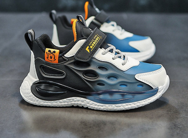 Dječje tenisice za dječake sa natpisom