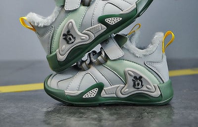 Dječje tenisice za dječake s paperjem