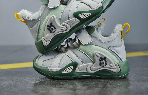 Dječje tenisice za dječake s paperjem