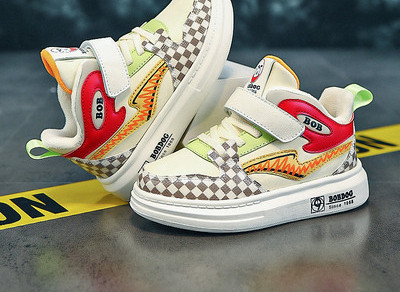 Dječje tenisice s ravnim potplatom