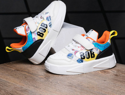 Παιδικά sneakers με ίσια σόλα