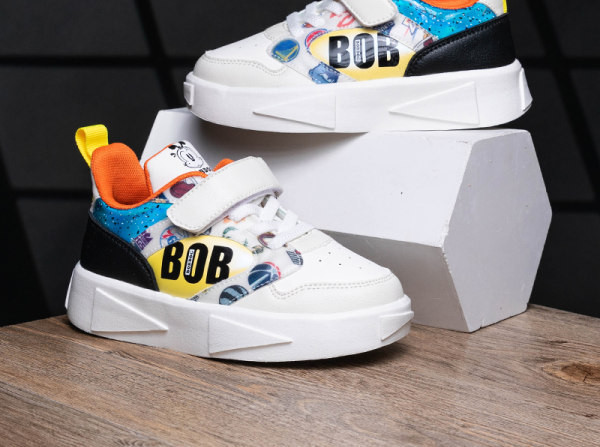 Dječje tenisice s ravnim potplatom