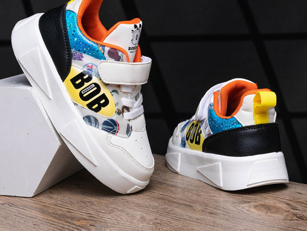 Dječje tenisice s ravnim potplatom