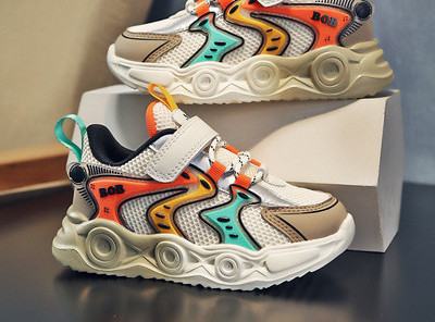 Tenisice za djevojčice s 3D elementom