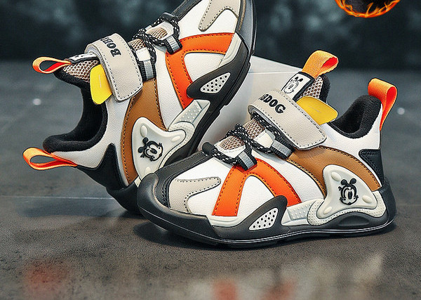 Dnevne dječje tenisice na čičak - tri boje