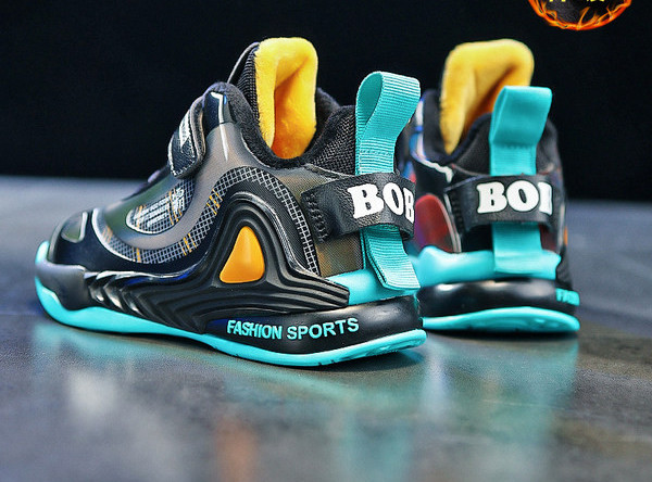 Ležerne tople tenisice za dječake