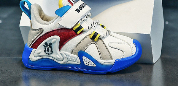 Muške tenisice - s aplikacijom i vezicama