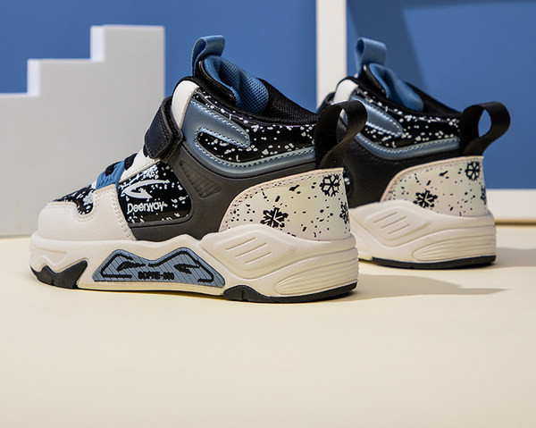 Dječje visoke tenisice za dječake s čičak zakrpama i vezicama