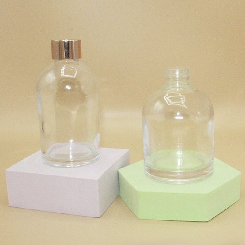 100 ml és 150 ml illatos üveg diffúzor palack és aromaterápiás üvegpalack aluminit körrel és műanyag fedelekkel
