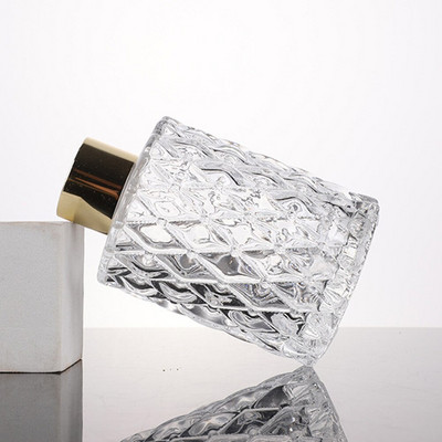 50 ml és 100 ml üres kerek forma Illatos üveg diffúzor palack és aromaterápiás palackok aluminit körrel és műanyag fedelekkel