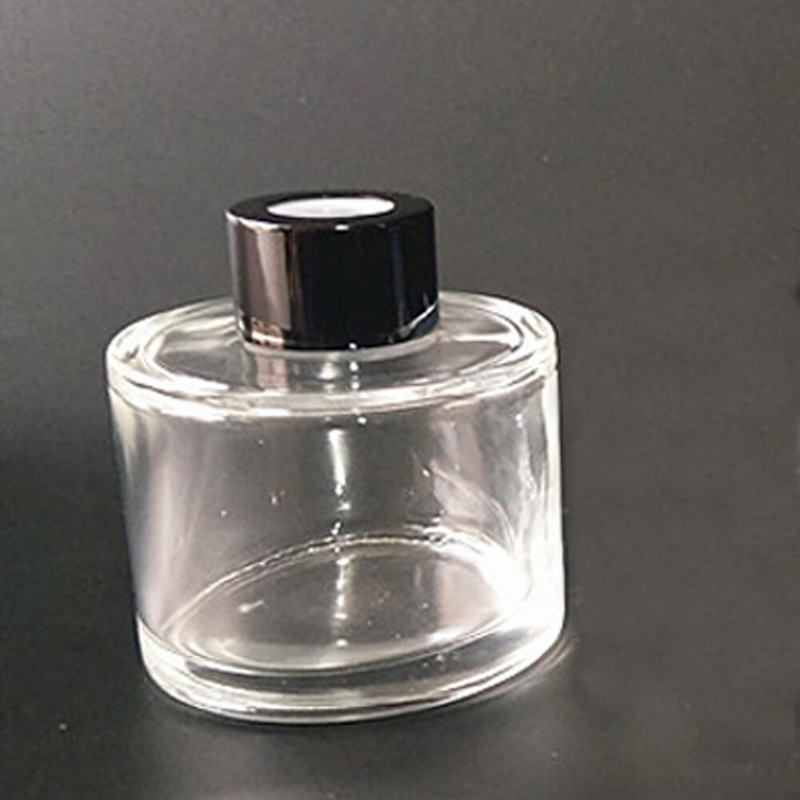 100 ml ir 200 ml tuščios apvalios formos Kvapinio stiklo difuzoriaus buteliukas ir Aromaterapijos buteliukai su aliumito apskritimu ir plastikiniais dangteliais