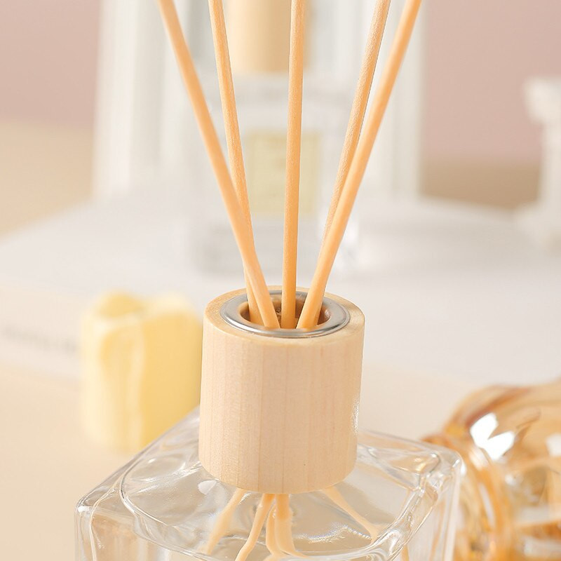 Nodic Reed Diffuser με 200ml αιθέριο έλαιο, ξύλινα καπάκια και φυσικά ραβδιά Rattan Rose Gardenia White Tea Silver Spring Sakur