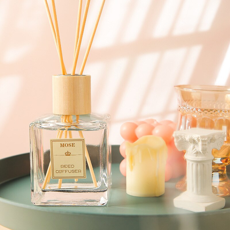 Nodic Reed Diffuser με 200ml αιθέριο έλαιο, ξύλινα καπάκια και φυσικά ραβδιά Rattan Rose Gardenia White Tea Silver Spring Sakur