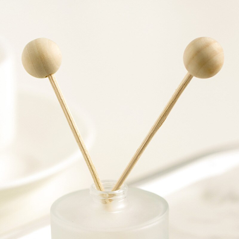 Korea stílusú náddiffúzor készlet 30 ml esszenciális olajjal, természetes rattan pálcikákkal és fagolyós levendula gardénia jázmin találkozással