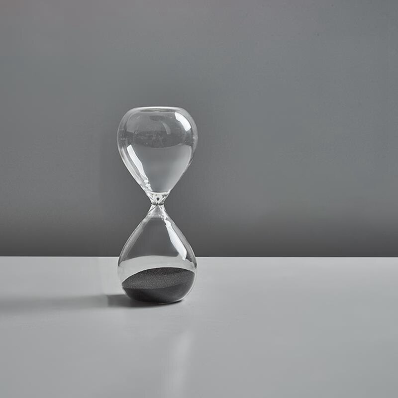 Stikliniai smėlio laikrodžio papuošalai, kūrybinga asmenybė, paprasti ir modernūs papuošalai, laikmačio amatai