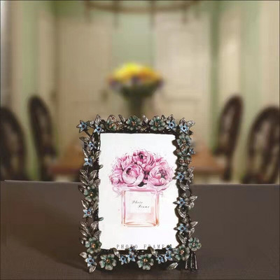 Ramă foto retro emailată Ramă foto în relief cu flori încrustată cu diamant Decor pentru birou pentru acasă Ornament metalic Cadouri de nuntă
