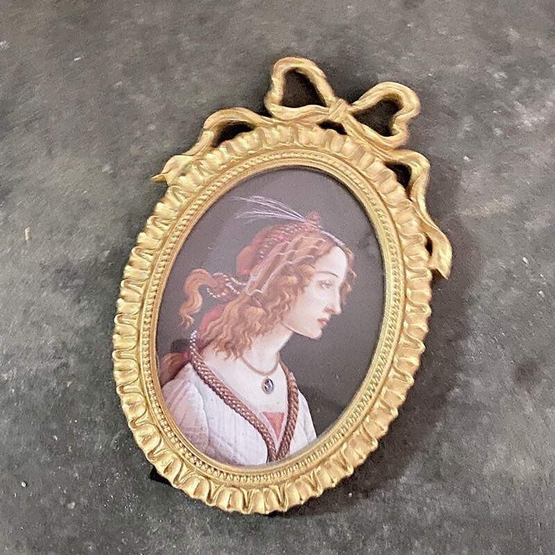 Senovinis auksinis nuotraukų rėmelis su „Bowknot“ retro ornamentu reljefiniu derva „Portafotos“ laisvai stovintis nuotraukų albumas, namų dekoravimas